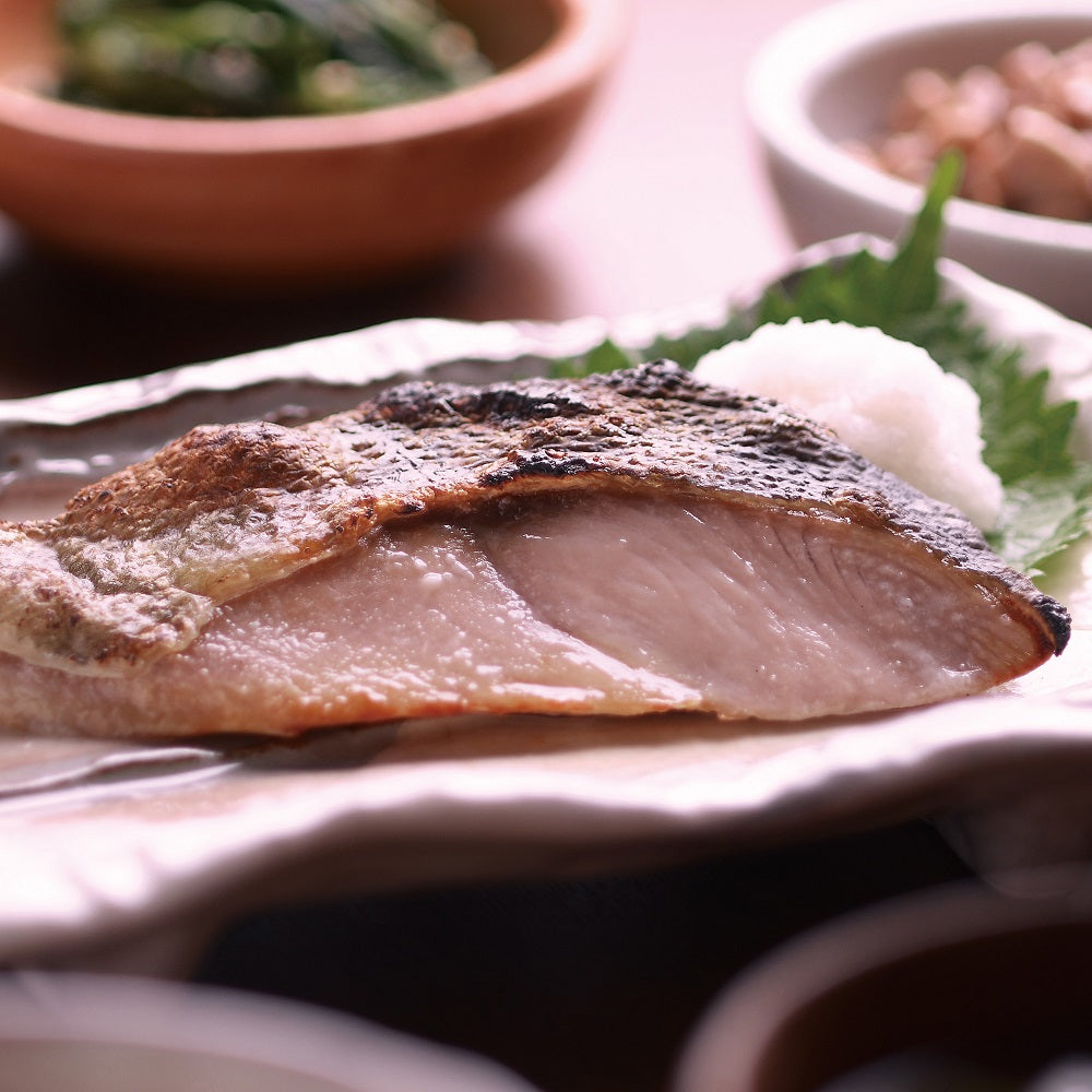 紅鮭切身60g×1　長期熟成鮭三種の味比べセット　(秋鮭切身80g×1　北海道のお取り寄せ地元市場　時鮭切身60g×1)　–